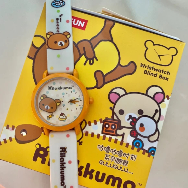 Moments Watches & Jewelry Vaughan Mills - ริลัคคุมะ บ็อกซ์ฟัน กลู กลู โมเมนท์ ซีรีส์