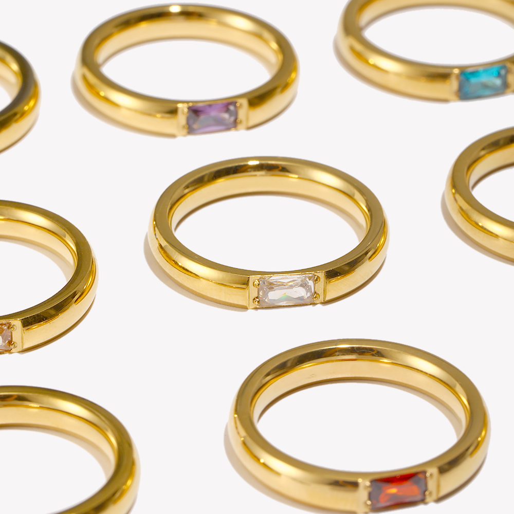 E.B.belle 18K Gold Plated เงา  - Birthstone Ring Set บทวิจารณ์และราคา