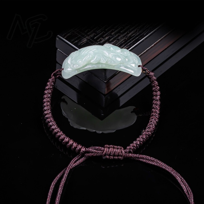 กำไลหยกพม่าแกะสลักลายปี่เซียะ  - The Jewelry & Watches บทวิจารณ์และราคา
