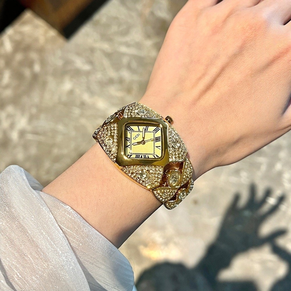 นาฬิกาข้อมือฝังเพชรใหม่ ดีไซน์ - Jewelry And Watches Luxury Brand บทวิจารณ์และราคา