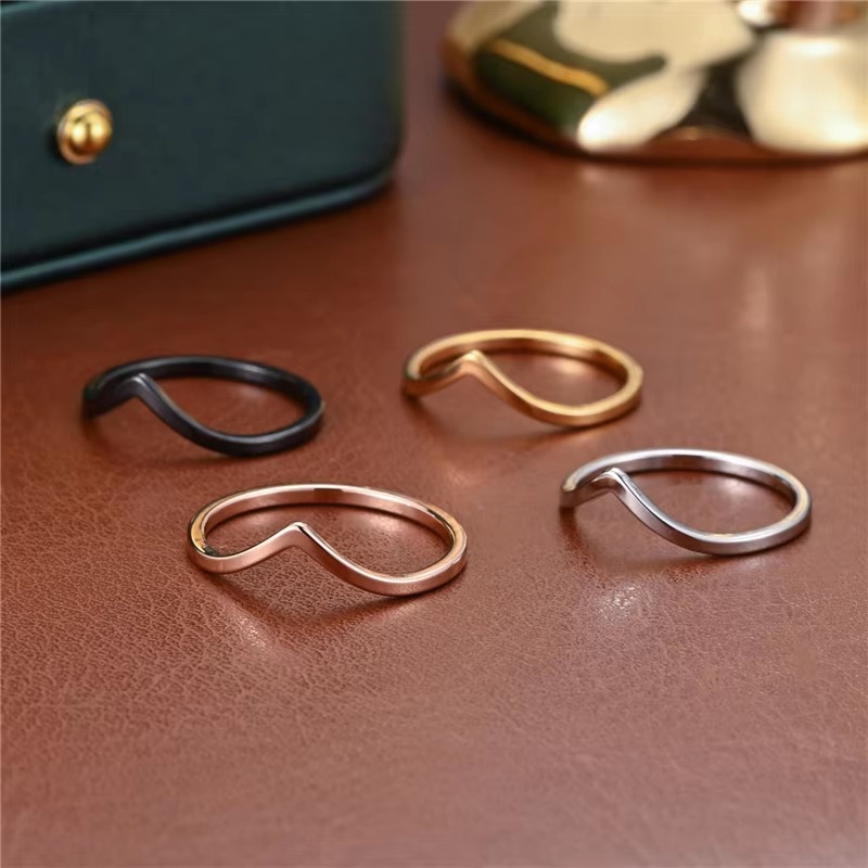 แหวนรูปตัววีแบบมินิมอล ดีไซน์ล - Minimalist Ring Stackable บทวิจารณ์และราคา
