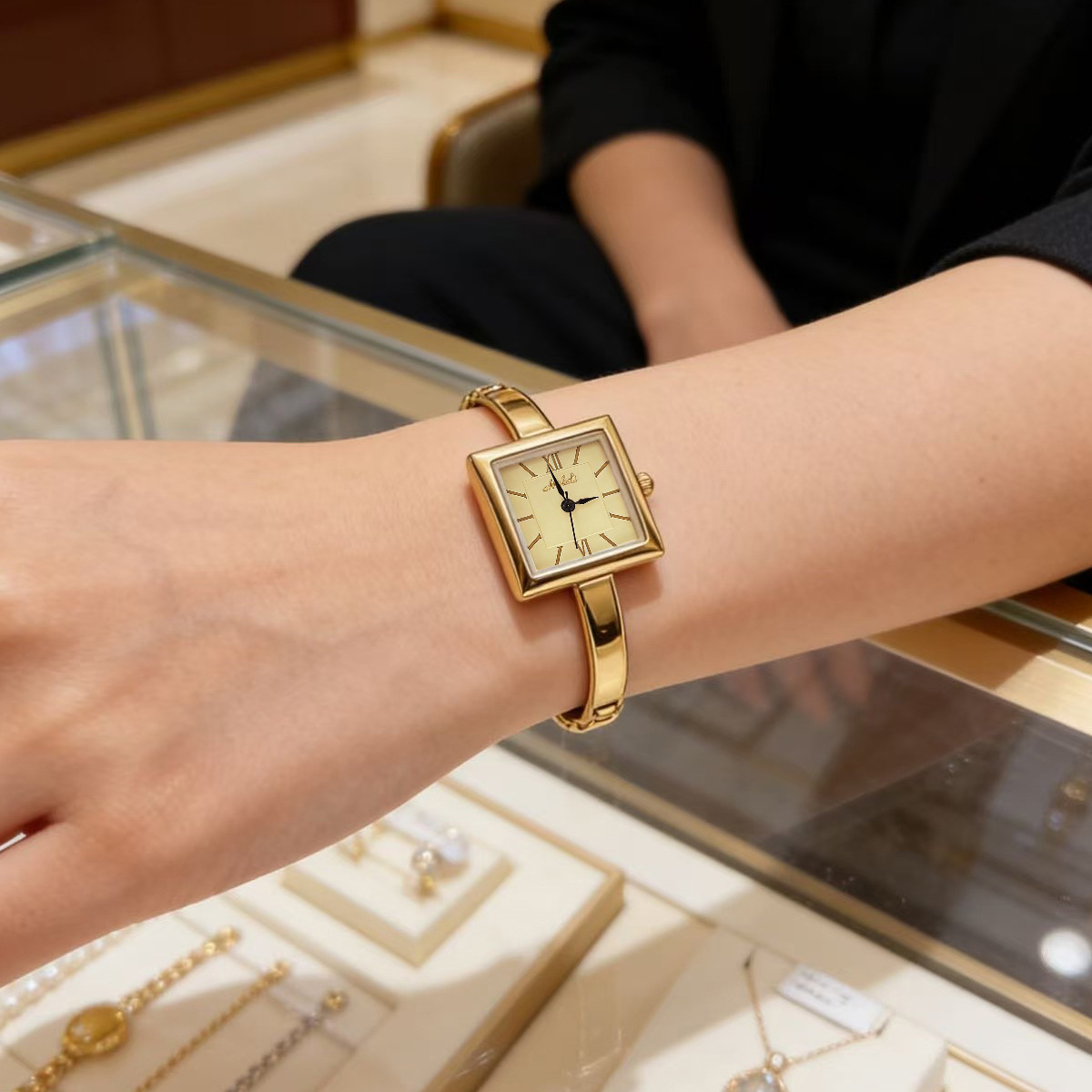 นาฬิกาข้อมือควอตซ์กันน้ำ ดีไซน - Jewelry And Watches Luxury Brand บทวิจารณ์และราคา